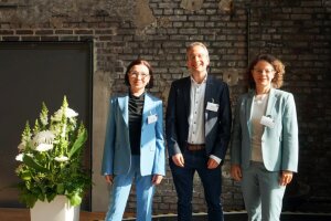Das Gründungsdirektorium: Prof. Dr. Adriane Icenhour, Prof. Dr. Dirk Scheele, Prof. Dr. Sigrid Elsenbruch (von links). (c) SFB 1280/Blömeke